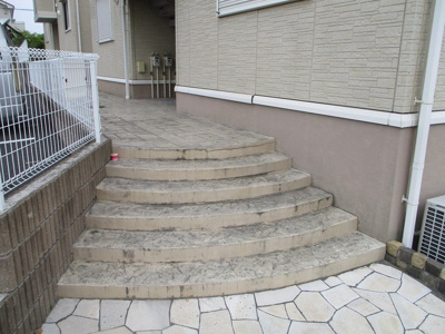 【エントランス】 | アンソレイエ 西館