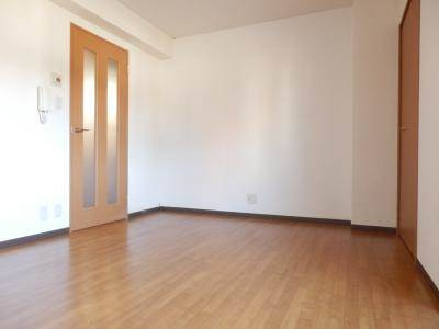 グランコスモ御所東の子供部屋|洋室