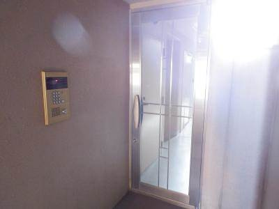 グランコスモ御所東のセキュリティ|オートロック