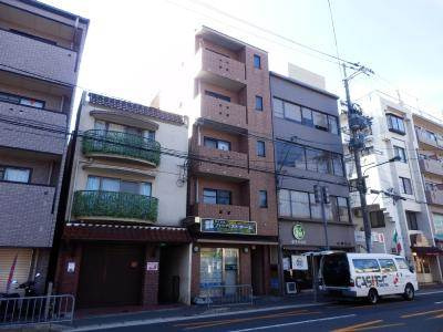 グランコスモ御所東の外観