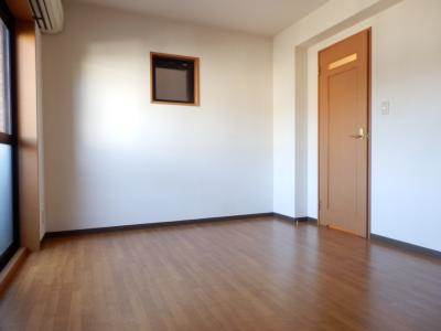 グランコスモ御所東の居間・リビング