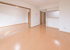 【内装】 | Brightly Place