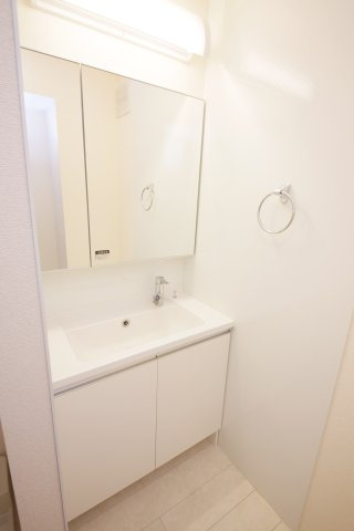 レガーロアサヒの独立洗面台