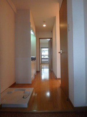 【玄関】 | プルス塚本トゥレ