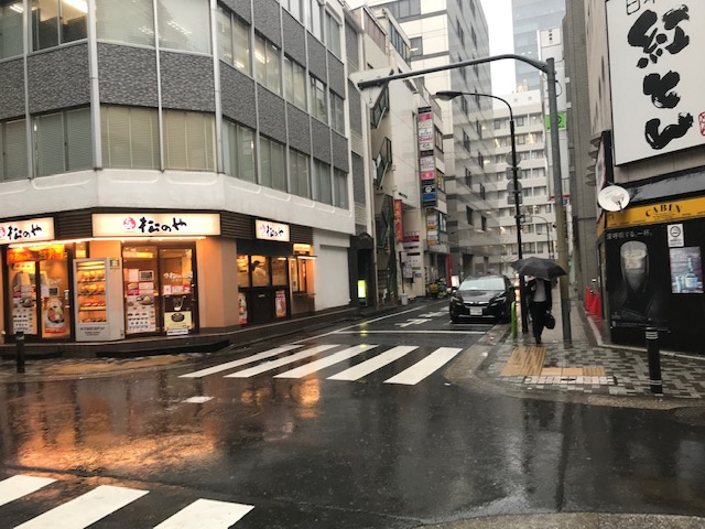 丸山ビルの周辺