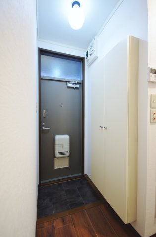 【玄関】