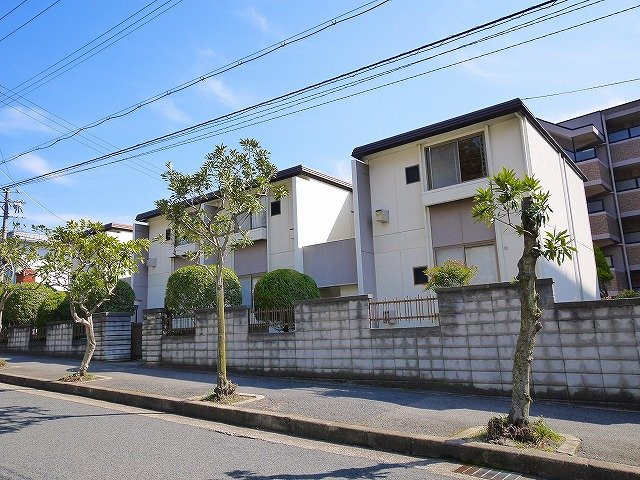 富雄アーバンハイツの外観|外観もきれいです