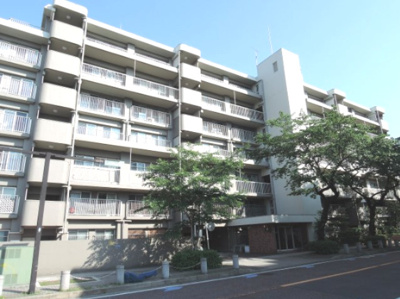 【外観】 | グリーンコーポ鶴見 | 総戸数６６戸、１９８０年５月築、管理人は巡回勤務につき管理体制良好です♪