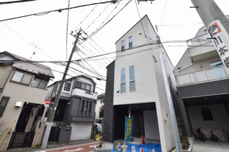 【外観】 | 現地見学や資料請求などお気軽にお問合わせ下さい
周辺環境とあわせて現地ご案内致します