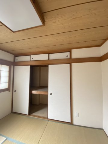 桜川4丁目貸家の収納