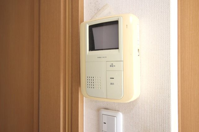 オレオール池のセキュリティ|明るい室内です