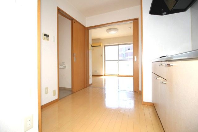 オレオール池の内装|きれいな内装です