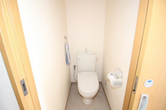 オレオール池のトイレ|シンプルで使いやすいトイレです