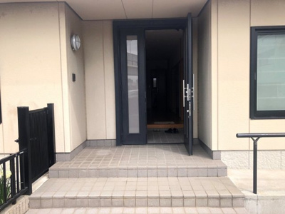 【エントランス】 | 寺見貸家