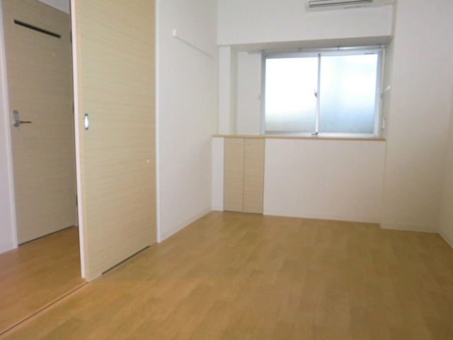 Villa淀川の洋室
