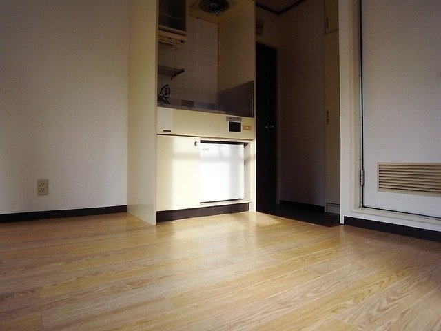 サンシャイン山手の洋室