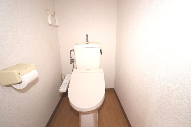 メゾンふだばのトイレ|ゆったりとした空間のトイレです