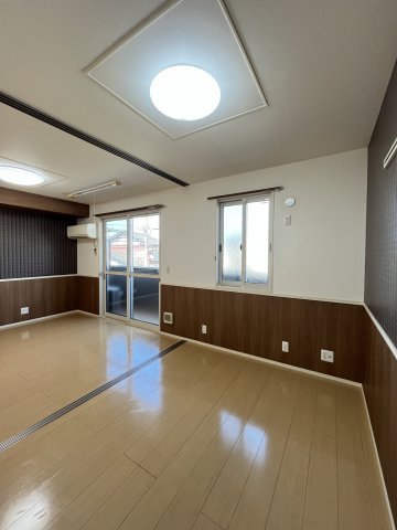 シェルシェの洋室