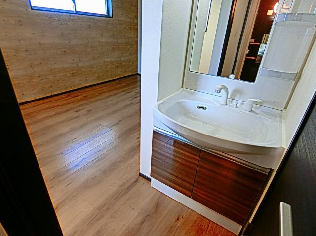 ａｔ．ｓｏｕｔｈ（エイティ・サウス）【10,000円キャッシュバック対象物件】の独立洗面台|独立洗面化粧台が付いています