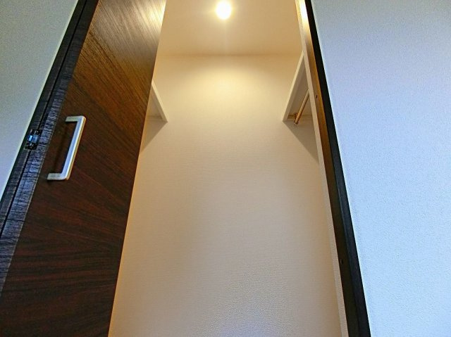 ａｔ．ｓｏｕｔｈ（エイティ・サウス）【10,000円キャッシュバック対象物件】の収納|便利な収納スペースです