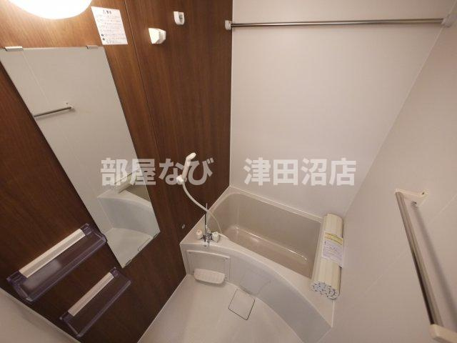 レインボーハートＫの浴室|落ち着いた空間のお風呂です