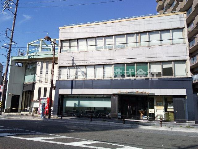 ５４６２３　岐阜市長良丘住居付店舗の外観