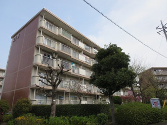 【外観】 | 緑豊か、敷地内、周辺にも公園多く住環境良好