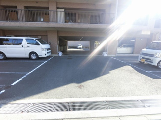 【駐車場】 | 平置駐車場です。