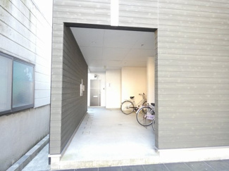 【エントランス】 | colors