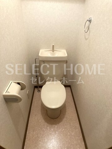 【トイレ】 | ネイ・フリーデン | 落ち着いた色調のトイレです