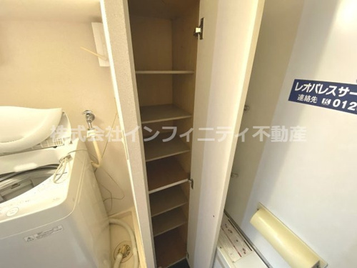 レオパレスフロンティア 家具 家電付 敷地内ごみ置き場 バストイレ別 シャワー 駐輪場 大東市の賃貸をお探しならインフィニティ不動産
