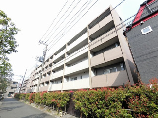 【外観】 | 総戸数５４戸、平成２５年３月築、管理人は巡回勤務につき管理体制良好です♪