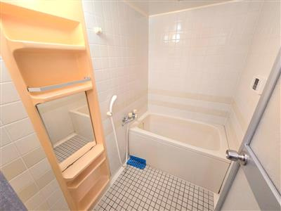 【浴室】 | エクセレント中井 | ゆったり過ごせるお風呂です