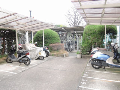 【その他共用部分】 | パークハイツ多摩川 | バイク置場です。