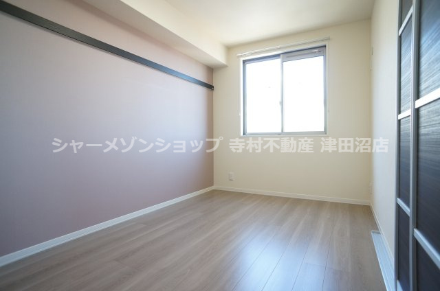 メゾンド　レーヴの洋室