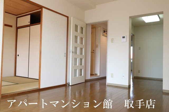 藤代ハイツの居間・リビング