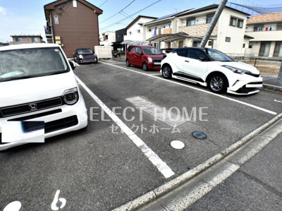 【駐車場】 | ファミール足鹿 | 駐車場完備です