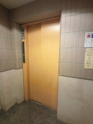【その他共用部分】 | ダイアパレス大森南 | お買い物時やベビーカーの出し入れに便利なエレベーター付です。
