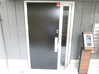 【エントランス】