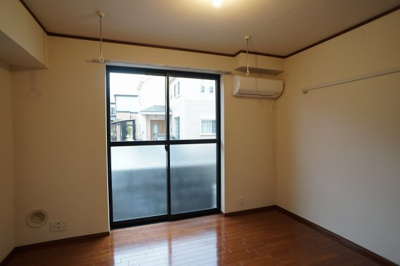 【居間・リビング】 | サクラソウ戸田 | 洋室内です