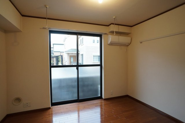 【居間・リビング】 | サクラソウ戸田 | 洋室内です