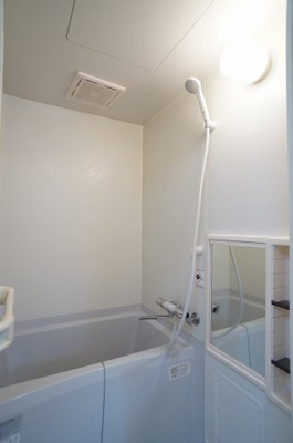 【浴室】 | サクラソウ戸田 | 明るく爽やかな浴室です