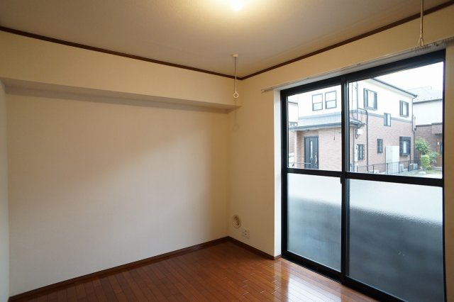 【居間・リビング】 | サクラソウ戸田 | 同じく洋室内です