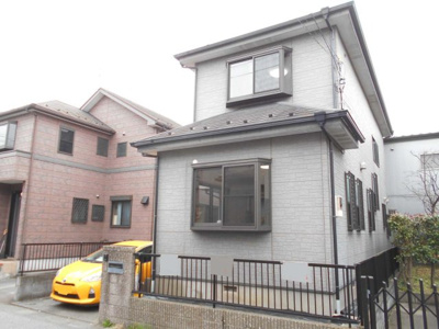 【外観】 | 中古　草加市北谷2丁目　全1棟　1号棟 | ・草加バス便13分停徒歩４分・駐車場1台・南東向き・庭付・４LDKとワイドバルコニー・松原小・栄中・