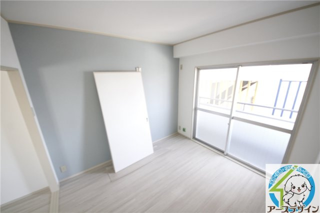 ヒューマンハイツの居間・リビング