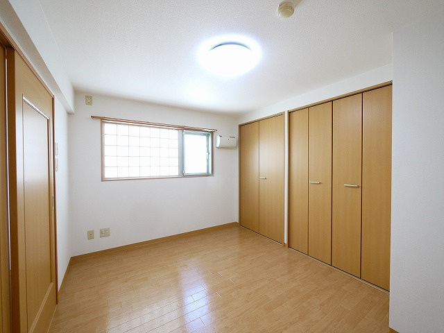 結充Immeuble　B館の洋室|個人の部屋や寝室として使える洋室です