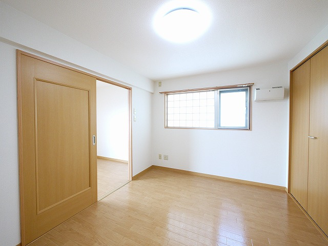 結充Immeuble　B館の寝室|使い勝手のいい寝室です