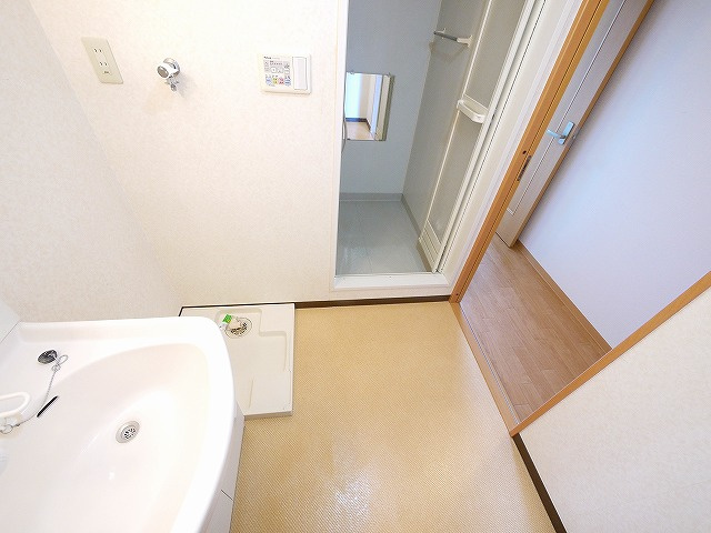 結充Immeuble　B館の洗面所|使いやすい洗面所です