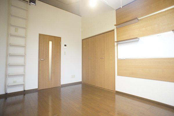 プラムガーデンの寝室