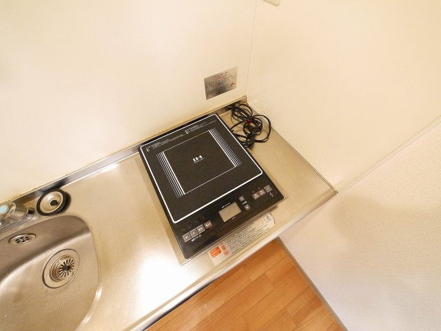 ブレスト北之庄Ⅴの設備|キッチンにはIHコンロがついてます。